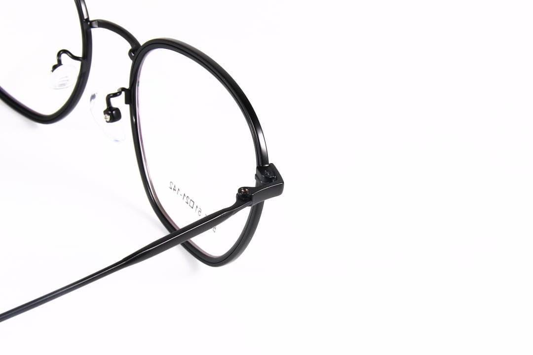 Gọng kính Vietphat Eyewear V5605 9 Gọng kính Vietphat Eyewear V560