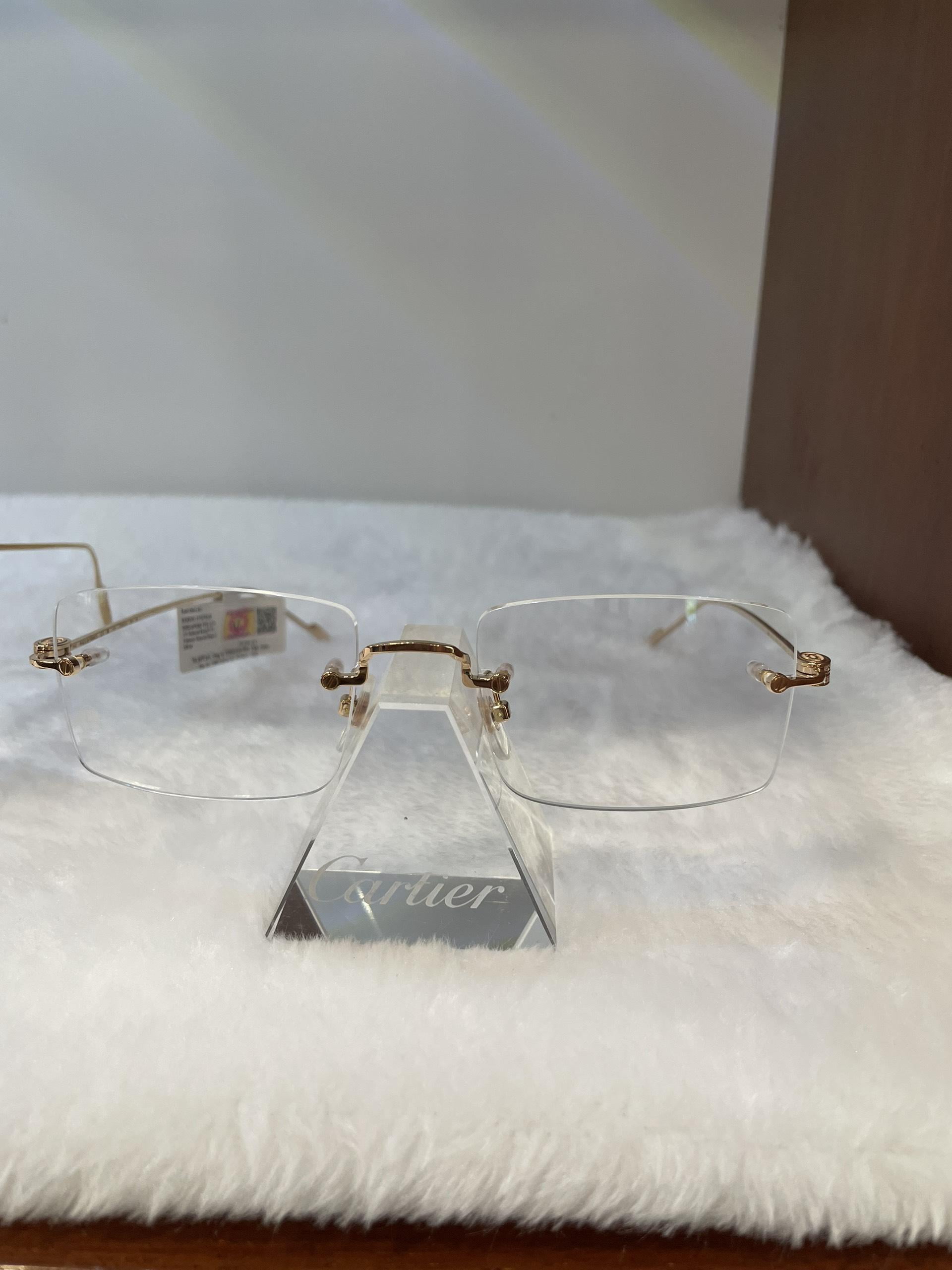 Gọng kính Cartier CT0422O 19 Dáng kính thời thượng