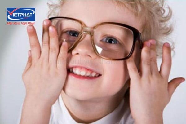 4 cách chữa mắt lác ở trẻ em tại nhà được các chuyên gia tư vấn 9 cách chữa mắt lác ở trẻ em tại nhà