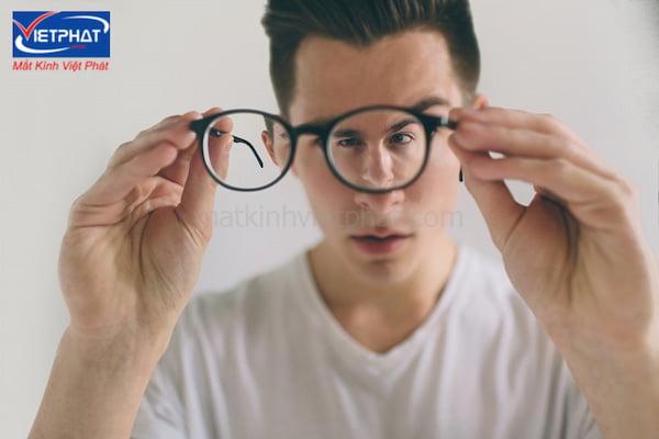 Cách đeo kính không bị hằn mũi hiệu quả bạn phải biết 7 đeo kính bị hằn sống mũi