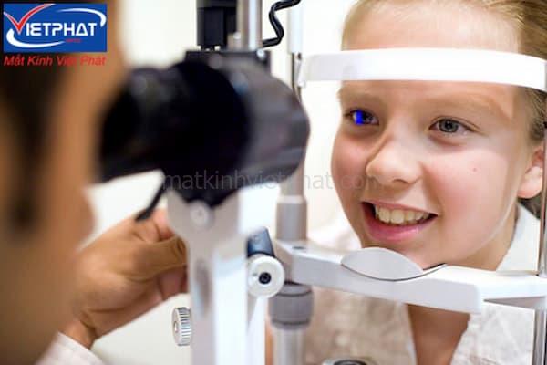 Cách tính độ cận thị của mắt chính xác nhất 9 cách tính độ cận thị của mắt