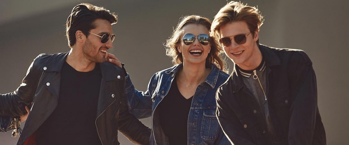 Rayban - Thương hiệu kính râm lâu đời và và nổi tiếng Thế giới 12 Kính Ray-ban được sử dụng rộng rãi