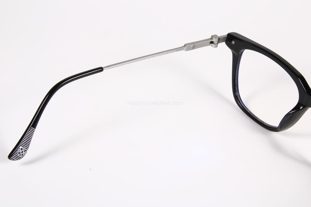 Gọng kính Chrome Hearth CH8160 8 Tỉ mỉ trong từng chi tiết