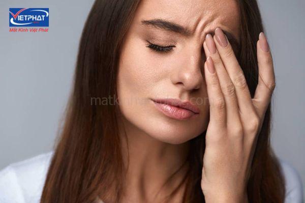 Mắt trái giật là điềm gì? Mắt trái giật liên tục có nguy hiểm không? 13 mắt trái bị giật liên tục