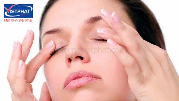 11 Nguyên nhân tăng độ cận của mắt mà bạn cần lưu ý 14 Không massage mắt
