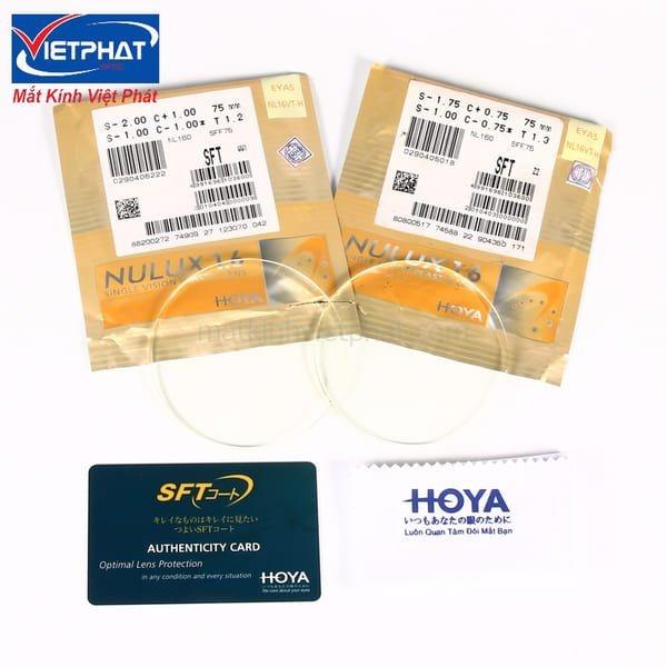 Tròng kính Hoya chính hãng sở hữu lớp váng đặc biệt