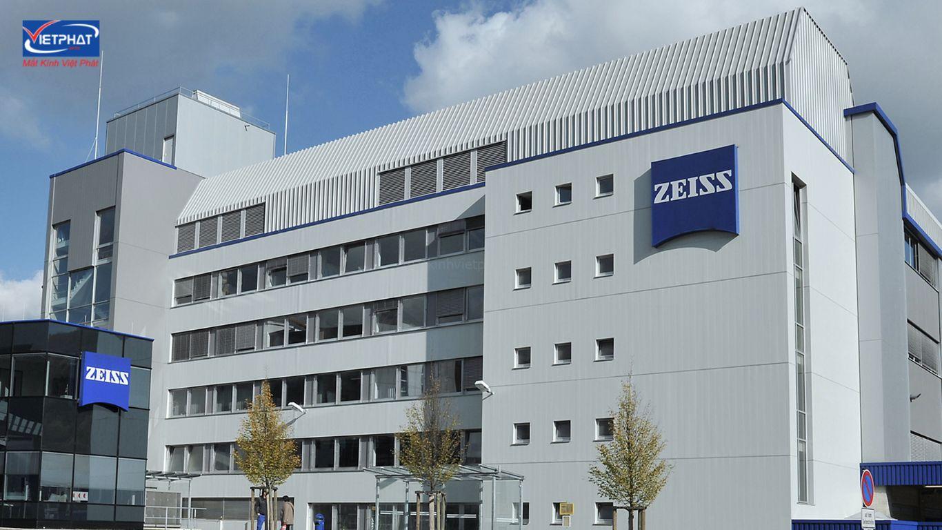 So Sánh Tròng Kính ZEISS và HOYA 6 tròng kính zeiss và hoya