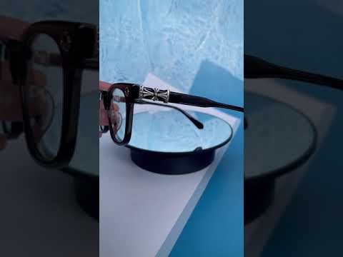 Gọng kính Chrome Hearth Cox Ucker