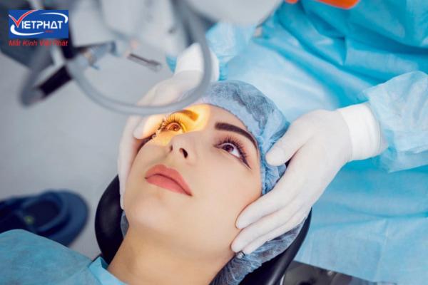 4 cách nhìn xa mà không cần kính hiệu quả 8 Cách nhìn xa mà không cần kính