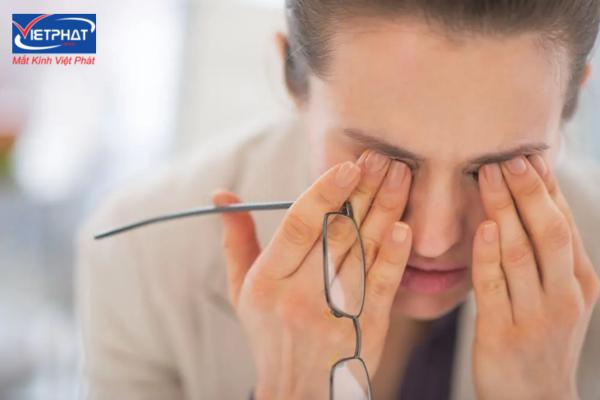 Loạn thị là gì? Nguyên nhân và cách khắc phục 17 cận thị khác gì loạn thị
