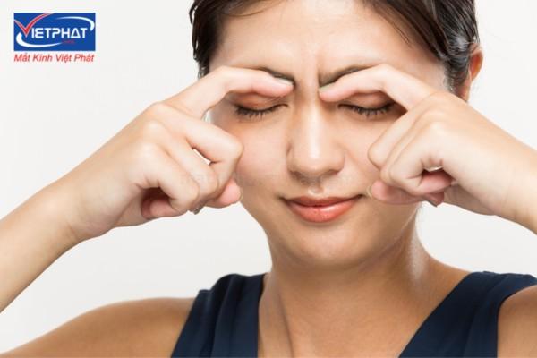 Phương pháp bấm huyệt chữa cận thị có hiệu quả không? 10 bấm huyệt chữa mắt cận