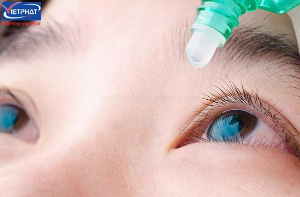 Cách làm giảm khô mắt hiệu quả, an toàn tại nhà 11 cách làm giảm khô mắt