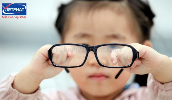 Cận thị có chữa được không? 6 phương pháp chữa cận thị tốt nhất 10 cận thị có chữa được không