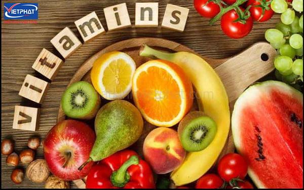 Cận thị có di truyền không? Cận thị bẩm sinh có chữa được không? 13 Bổ sung Vitamin giảm tỷ lệ cận thị di truyền ở trẻ