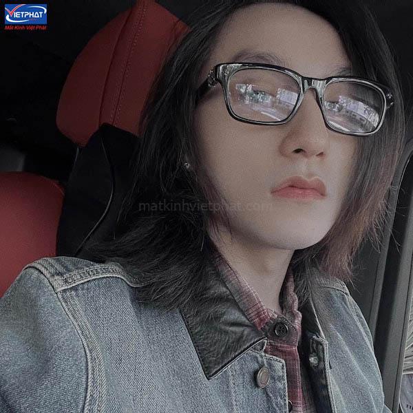 Top 8 Các Mẫu Gọng Kính Sơn Tùng Đeo Hot Nhất 57 Kính mát Sơn Tùng đeo Chrome Hearts Cox Ucker
