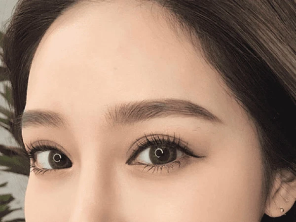 Đâu Là 3+ Mẫu Kính Mắt Tôn Lên Vẻ Đẹp Dịu Dàng Của Mắt Lá Liễu?