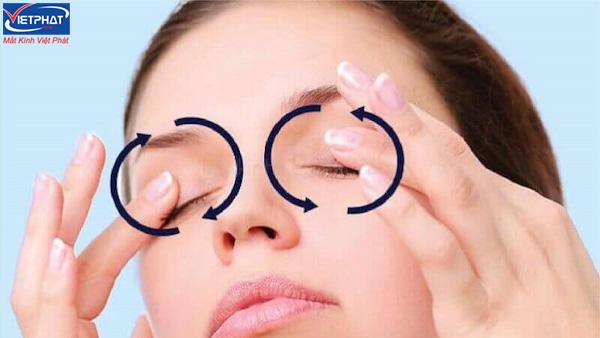 Mắt to mắt nhỏ là gì? Top 3 cách khắc phục mắt to mắt nhỏ tại nhà 15 khắc phục mắt to mắt nhỏ